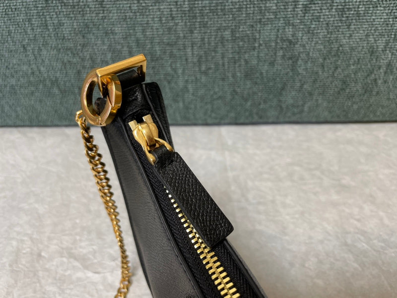 VAL LUXURY BAGS - FOR FASHION LOVERS  AFFORDABLE LUXURY BAGS- 1029