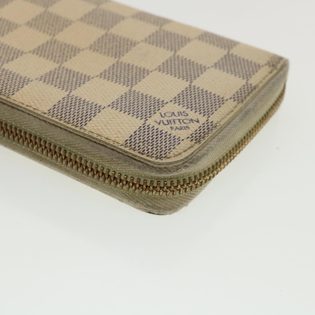 LOUIS VUITTON Zippy wallet
