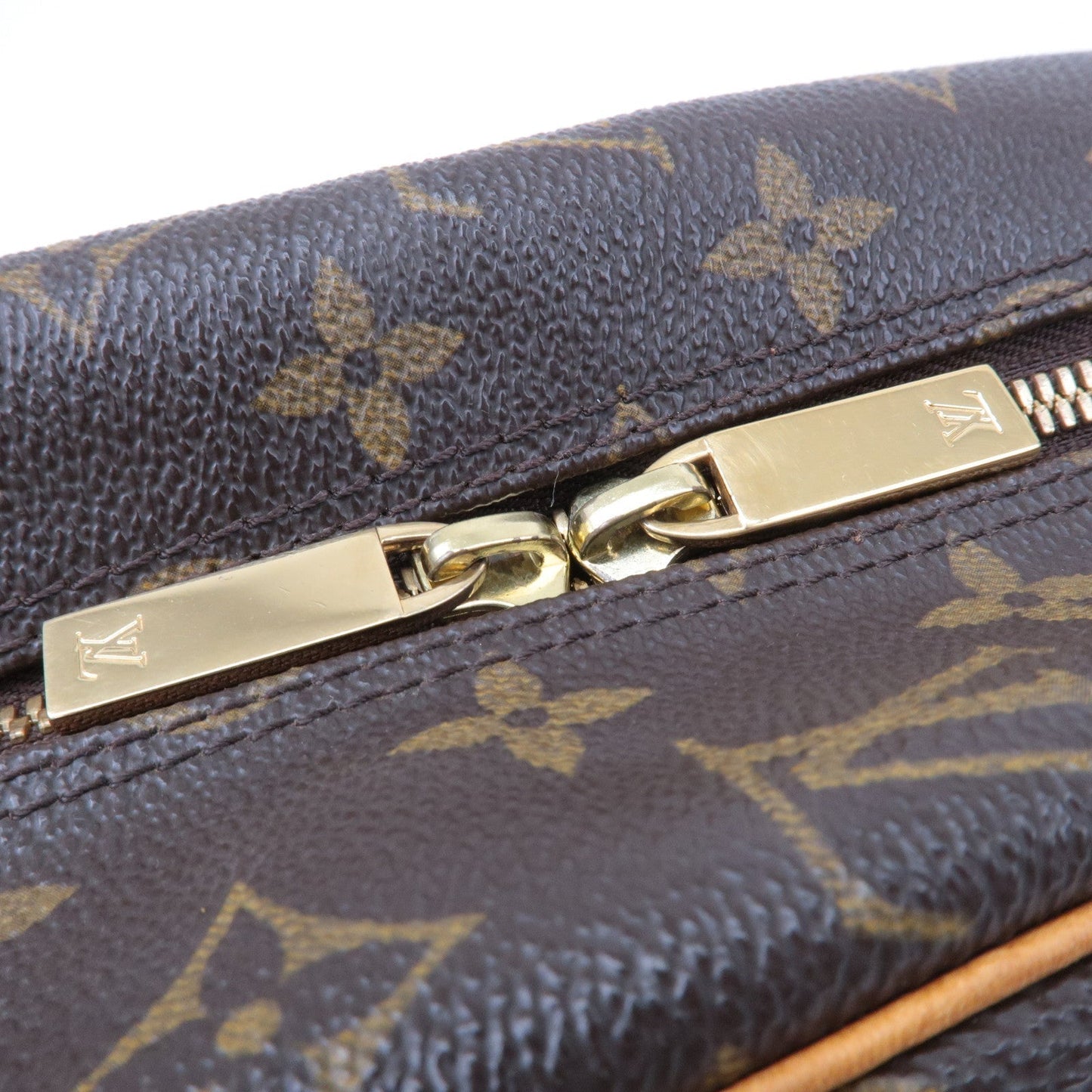 Louis Vuitton Monogram Cite MM Shoulder Bag Hand Bag M51182