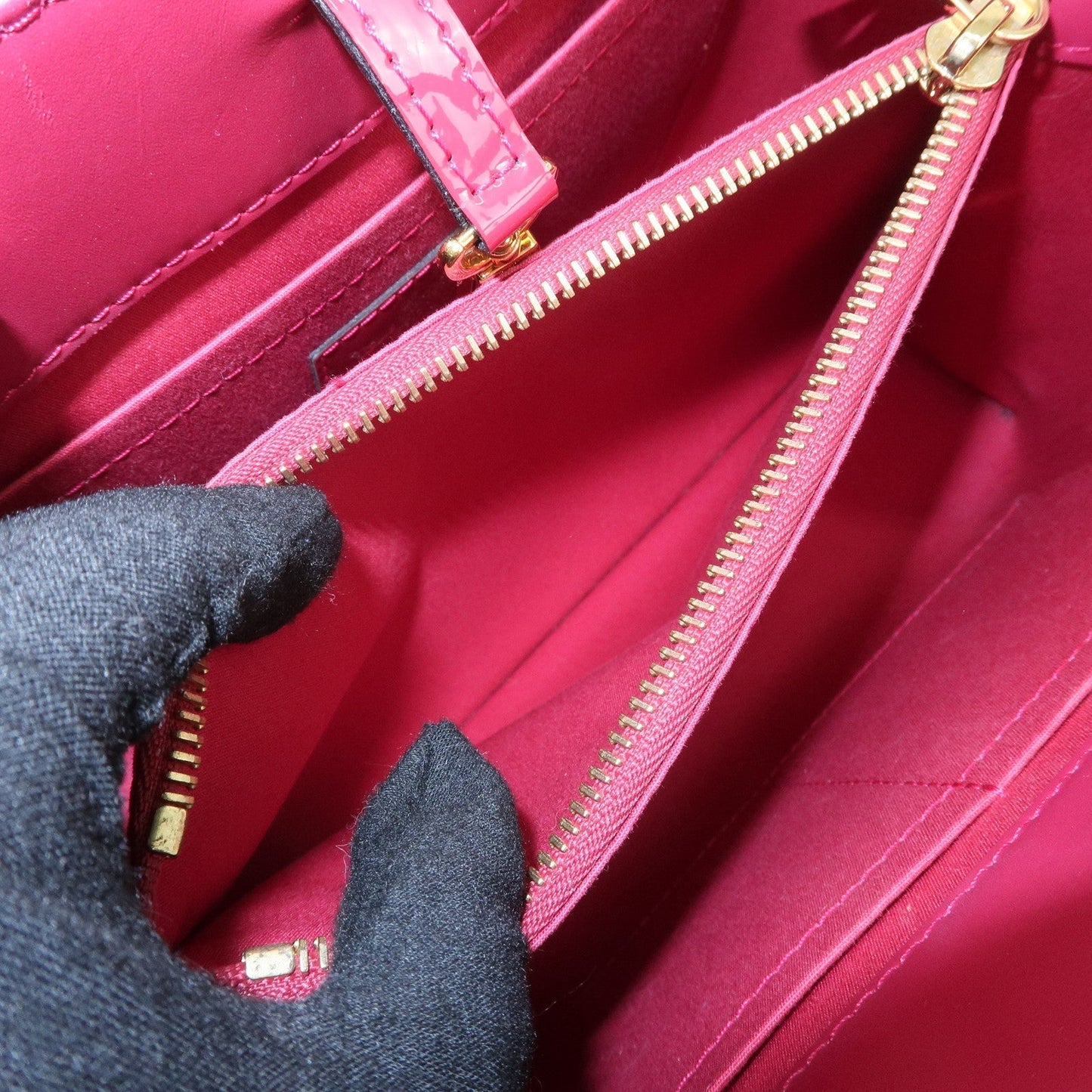 Louis Vuitton Monogram Vernis Montaigne BB Hand Bag M50172