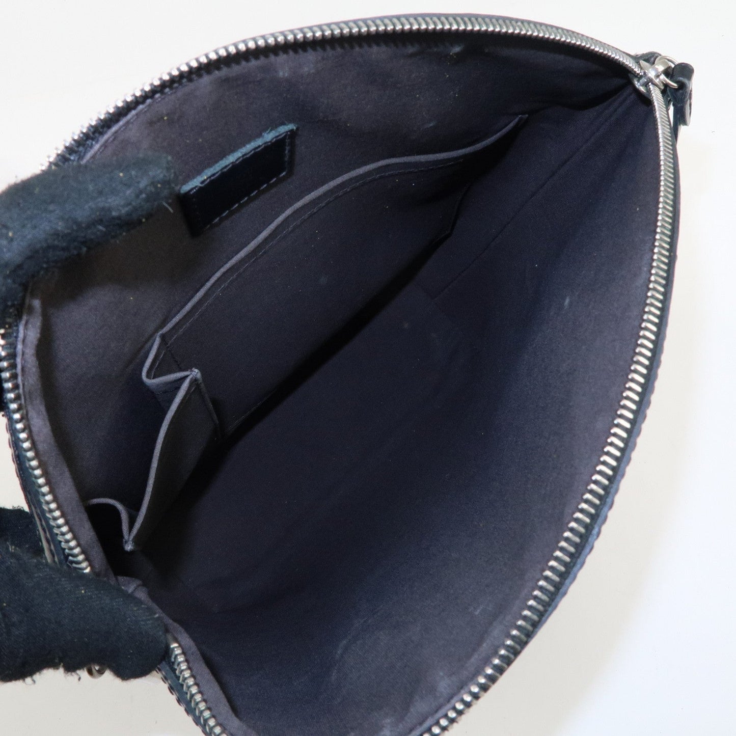 Louis Vuitton Epi Leather Lock It Hand Bag Noir M42292