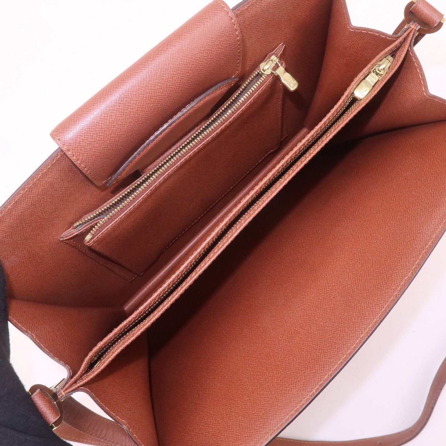 Louis Vuitton Monogram Courcelles Shoulder Bag Brown M51375