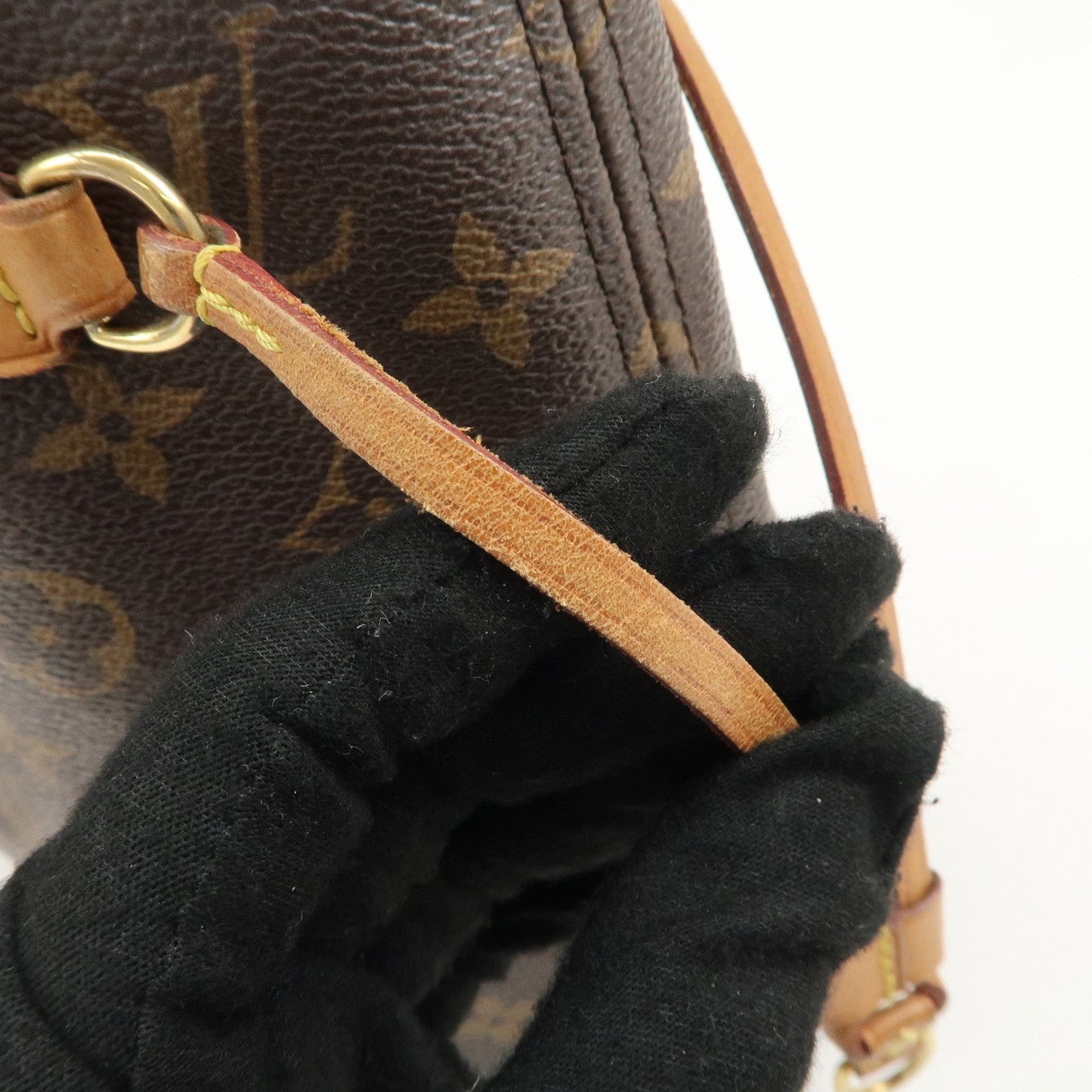 Louis Vuitton Monogram Neverfull PM Tote Bag Fuchsia M41001
