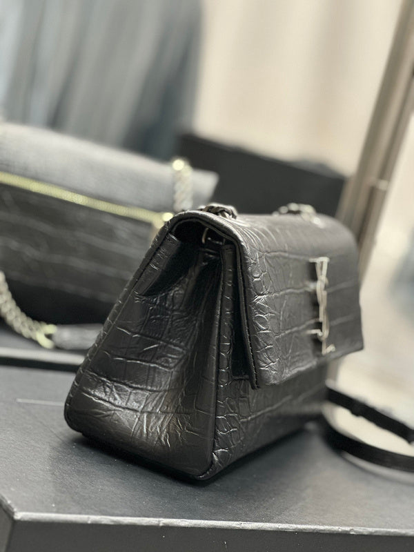 Amelia - YSL Bag - 2512