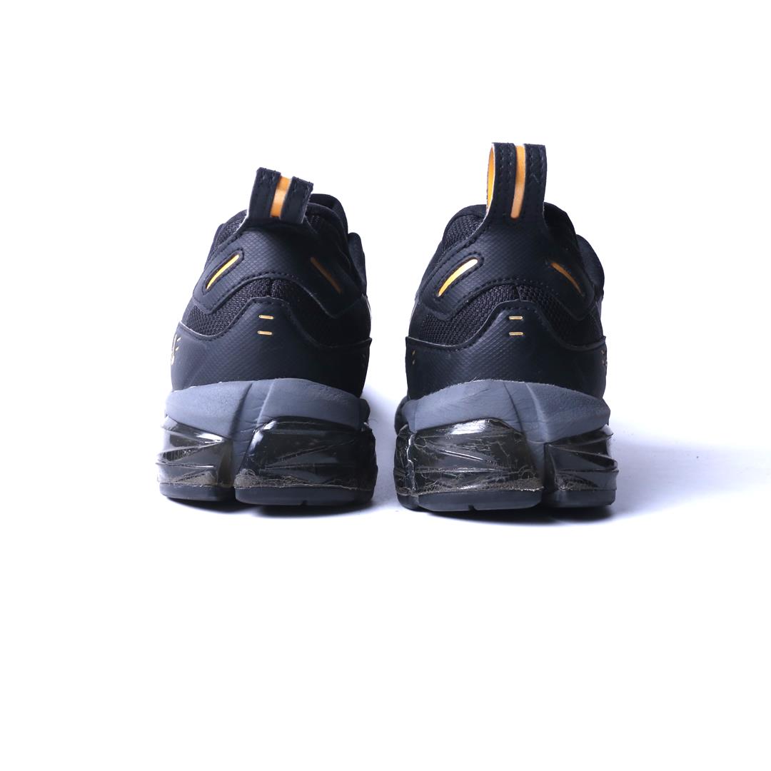 ASICS GEL-QUANTUM 180