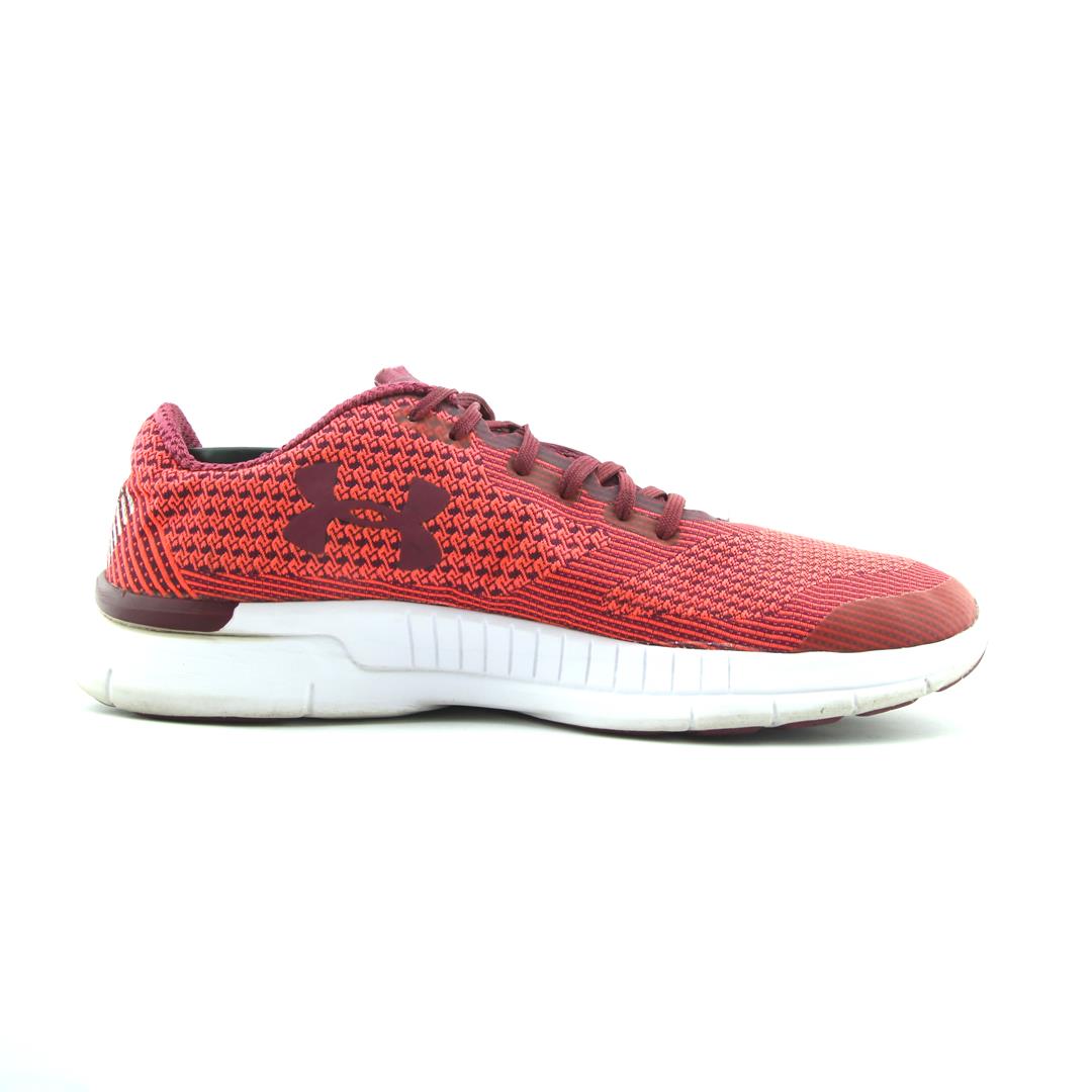 UNDER ARMOUR CHARGED LIGHTNING