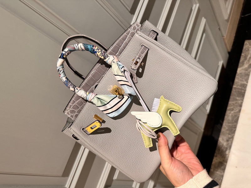 Amelia - HMS Bags - 1547