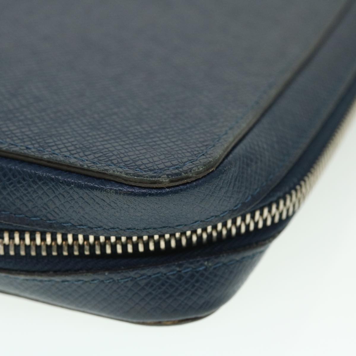 LOUIS VUITTON Zippy XL Wallet