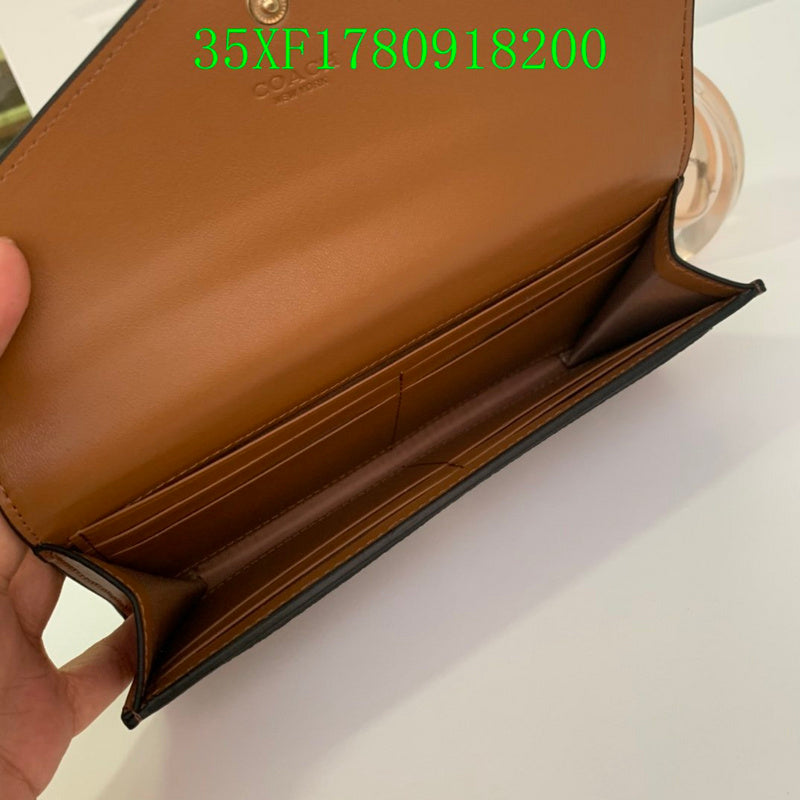 Amelia - CAH Wallet - 084
