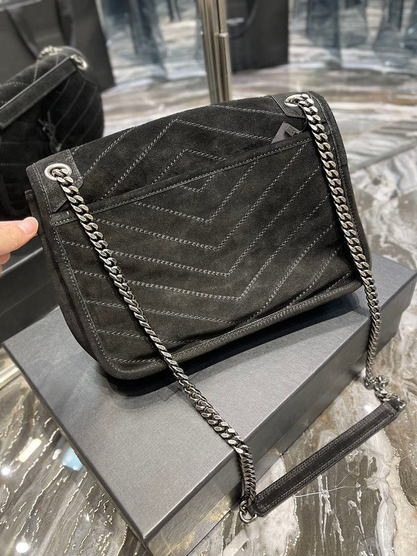 Amelia - YSL Bag - 3900