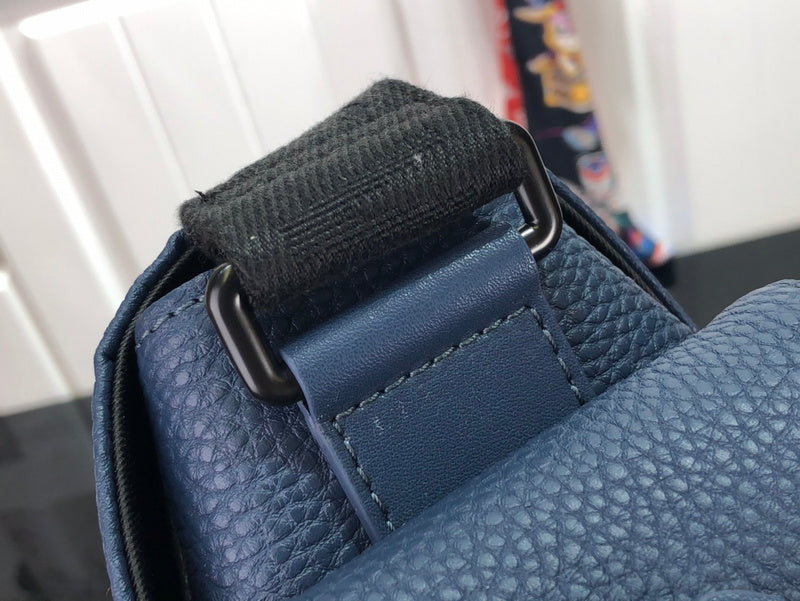 Fan Fashion Lu-Vi bags - 17483