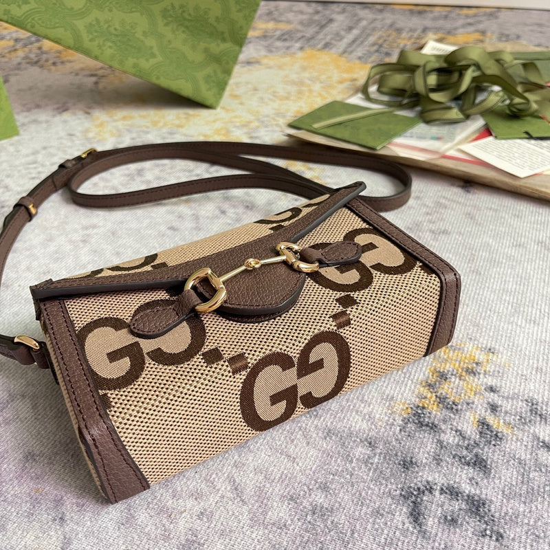 Amelia Fashion - GCI Bags - 2010