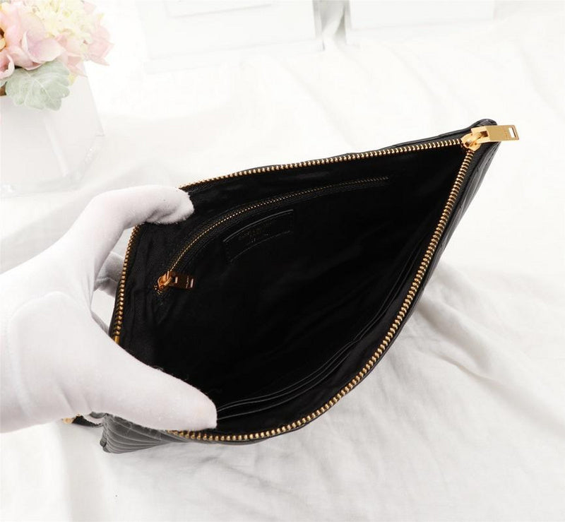 Amelia - YSL Bag - 2591