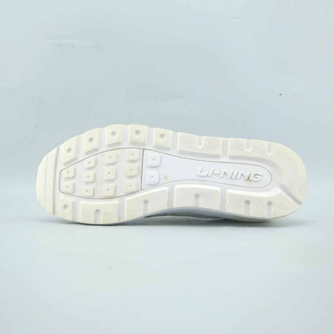 LI-NING .