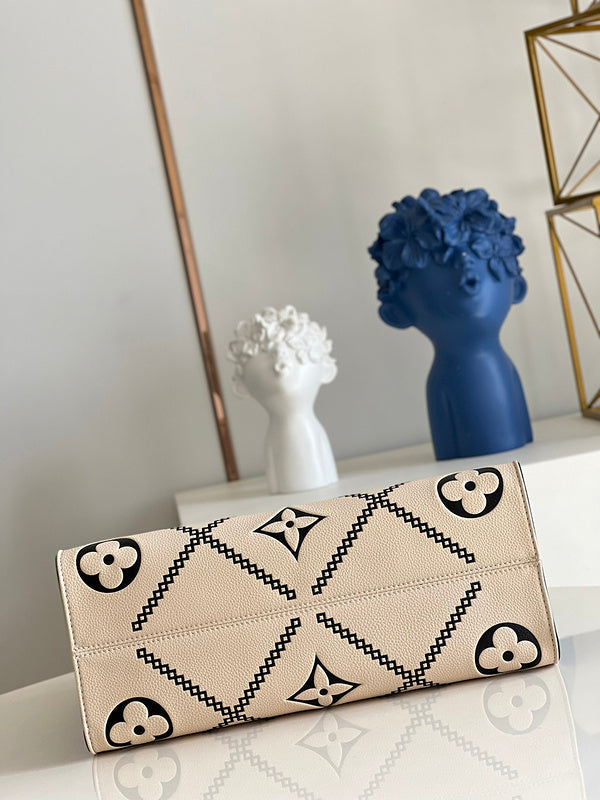 Fan Fashion Lu-Vi bags - 17158
