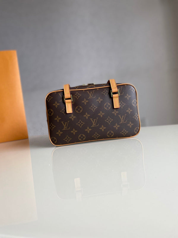 Amelia - LOV Lady Bags - 1036