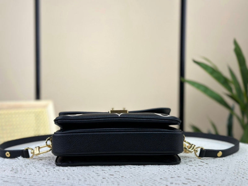 Amelia - LOV Lady Bags - 005