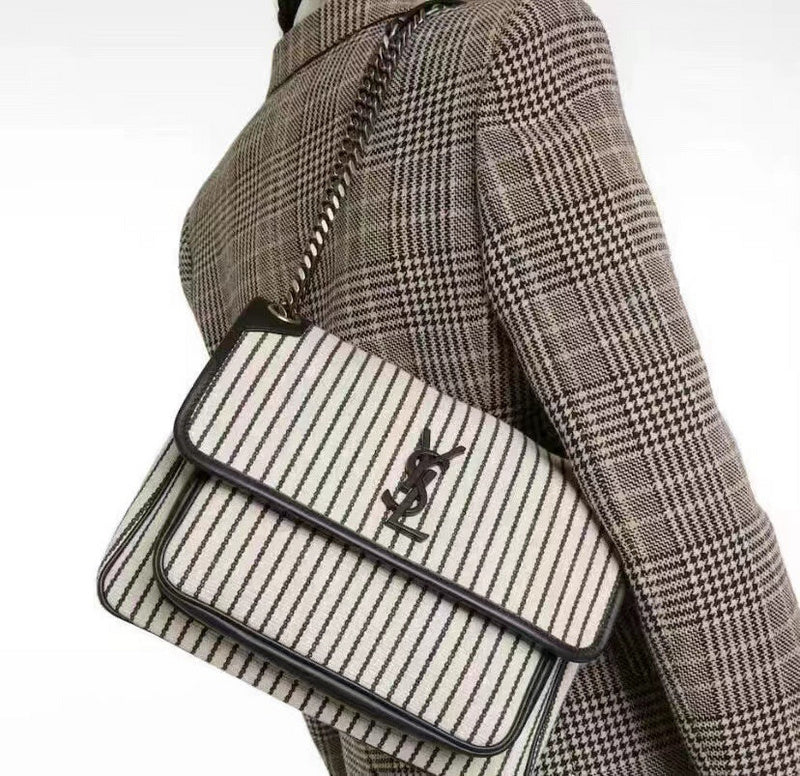 Amelia - YSL Bag - 3662