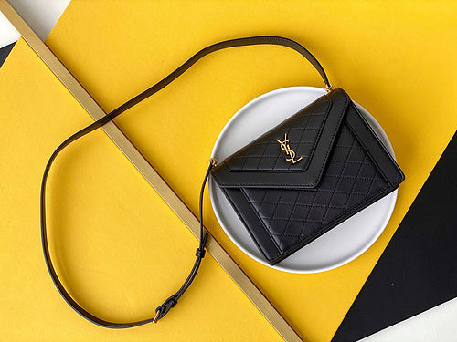 Amelia - YSL Bag - 3661