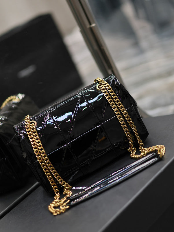 Amelia - YSL Bag - 1819