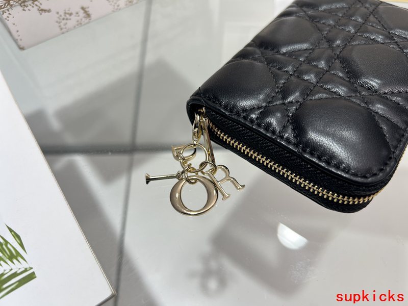 Amelia- - Mix Wallets - 150