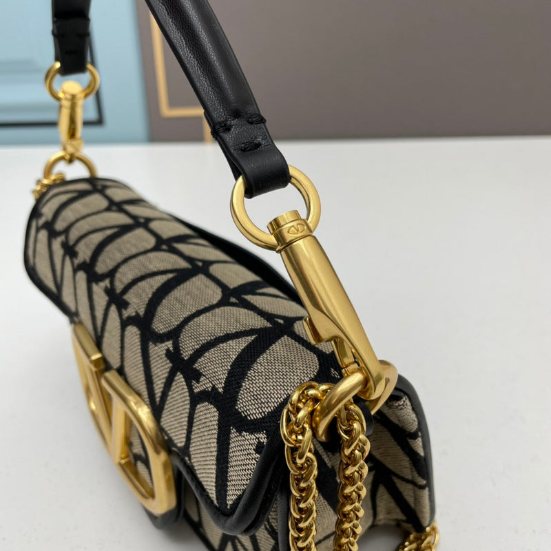 VAL LUXURY BAGS - FOR FASHION LOVERS  AFFORDABLE LUXURY BAGS- 125