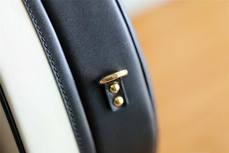 Fan Fashion Lu-Vi bags - 8327