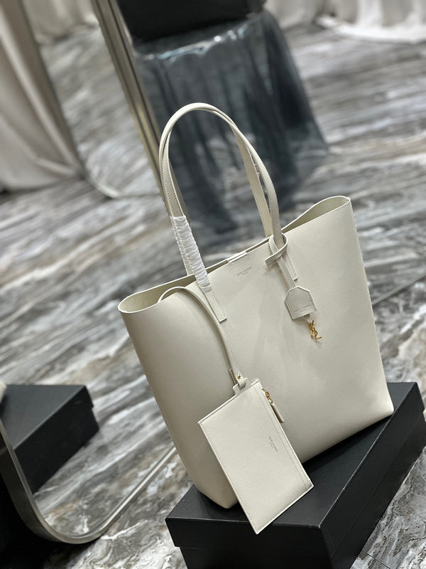 Amelia - YSL Bag - 3951