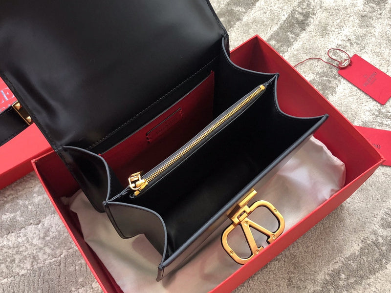 Amelia's Bag Gallery - VEL Bags - 1314