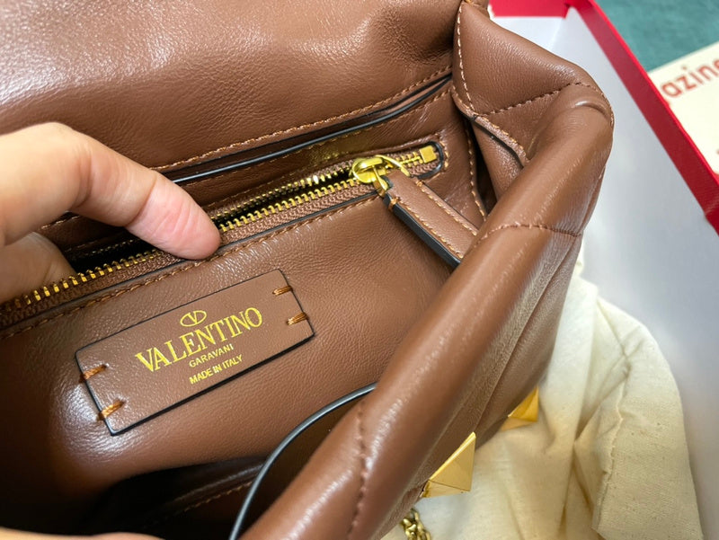 Amelia's Bag Gallery - VEL Bags - 383