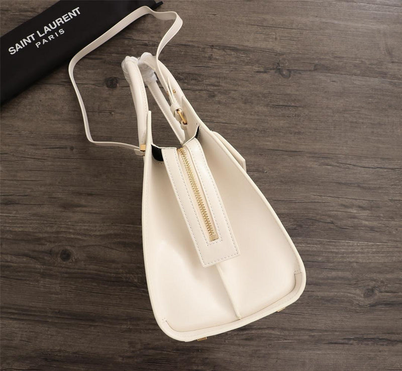 Amelia - YSL Bag - 2937