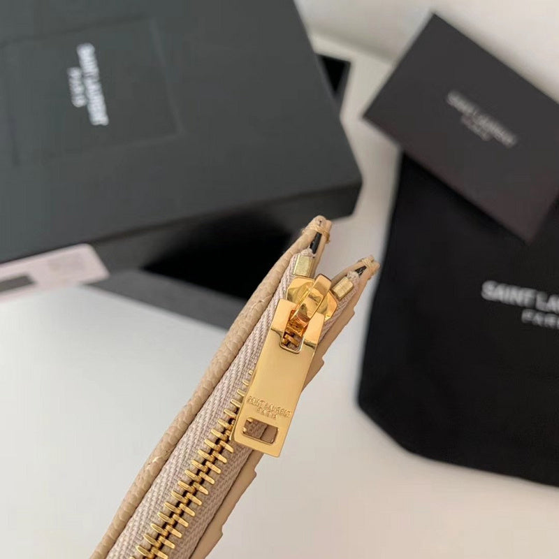 Amelia - YSL Bag - 2425