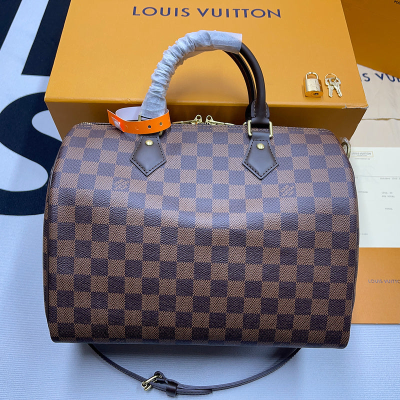 Fan Fashion Lu-Vi bags - 8150