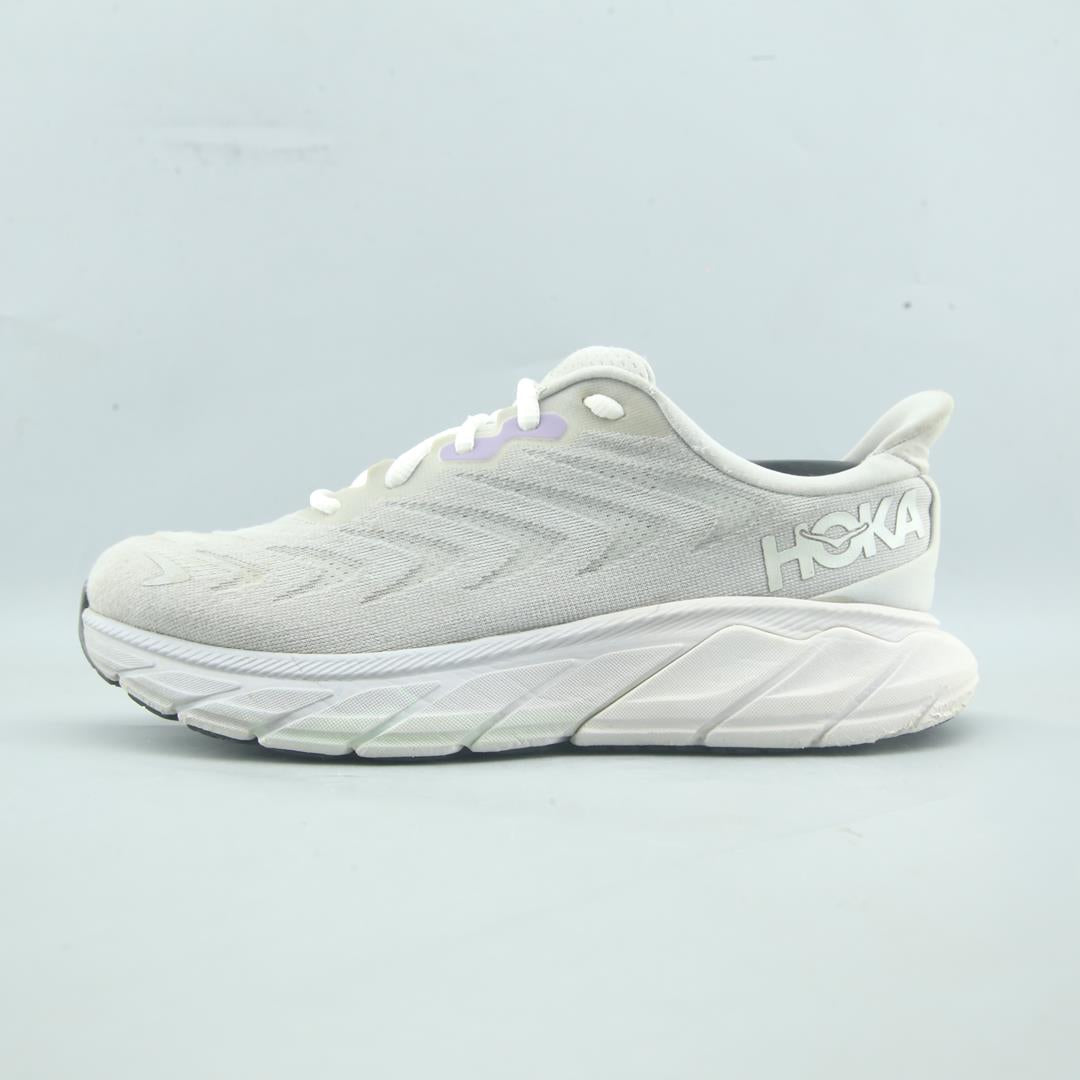 HOKA ONE ONE ARAHI 6