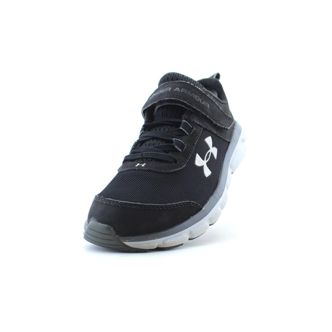 UNDER ARMOUR CHARGED ASSERT 8