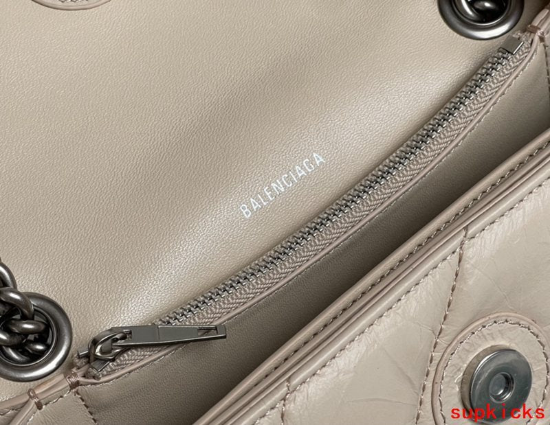 Amelia- BG Hourglass Bags - 004