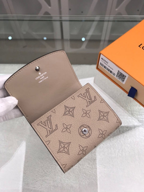 Fan Fashion Lu-Vi bags - 9145