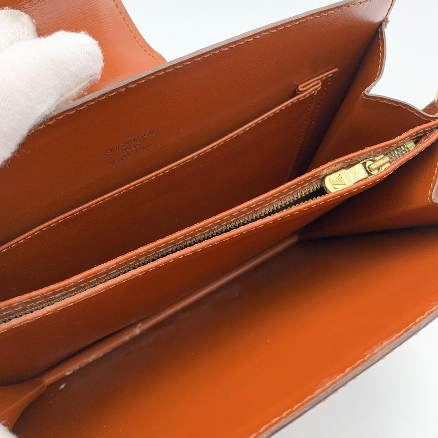 LOUIS VUITTON   Brown Epi Leather Capucine Shoulder Bag