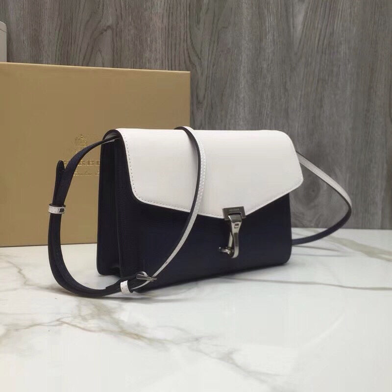 Burberry Bags - Bagsattire   731