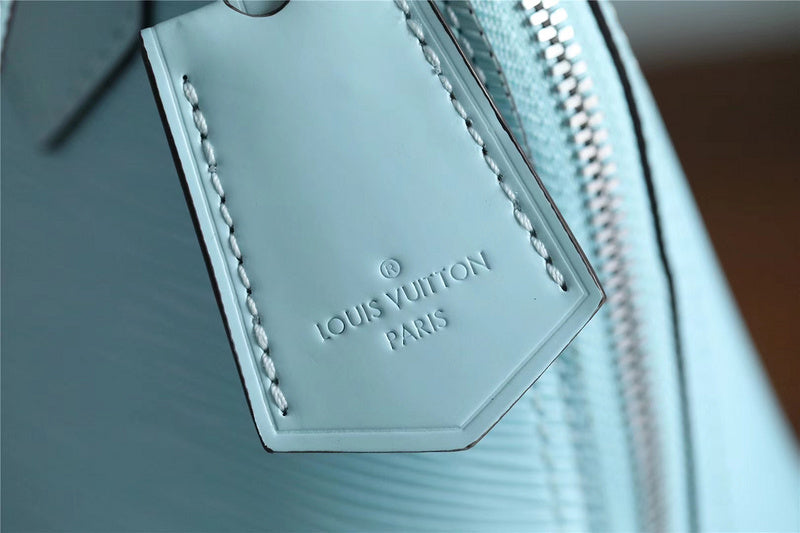 Fan Fashion Lu-Vi bags - 8298
