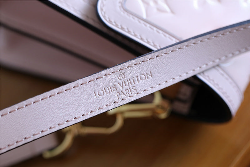 Fan Fashion Lu-Vi bags - 8124
