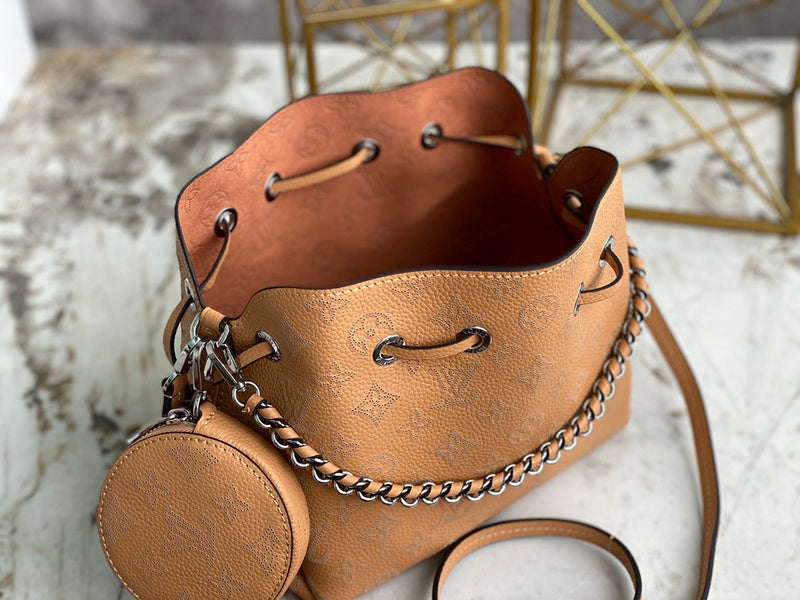 Fan Fashion Lu-Vi bags - 17279