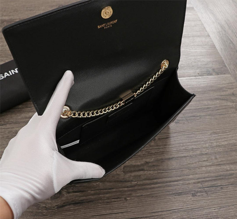 Amelia - YSL Bag - 2859