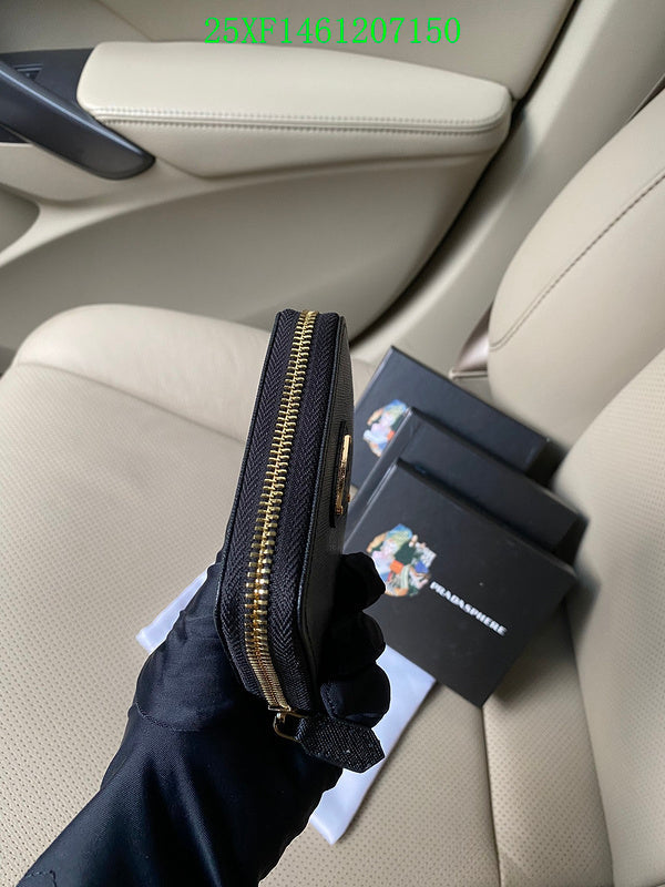 Amelia - PD Wallet - 078