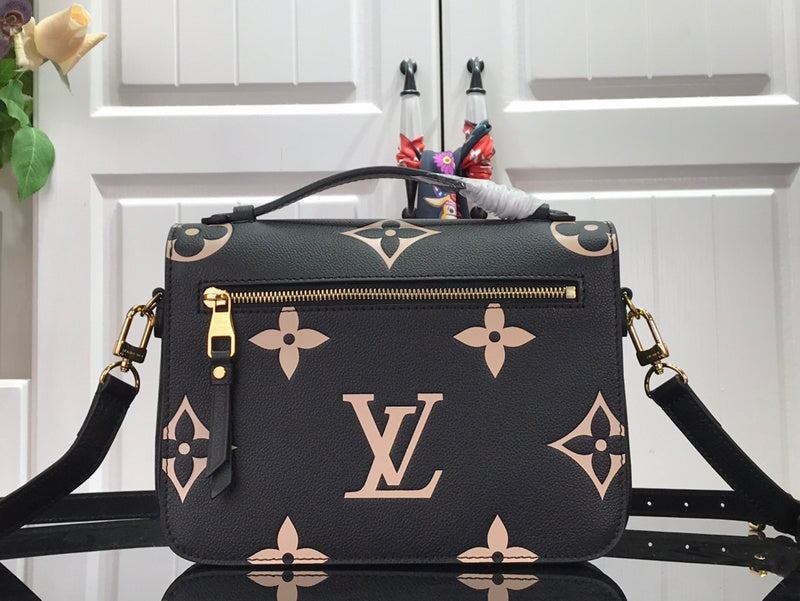 Fan Fashion Lu-Vi bags - 17632