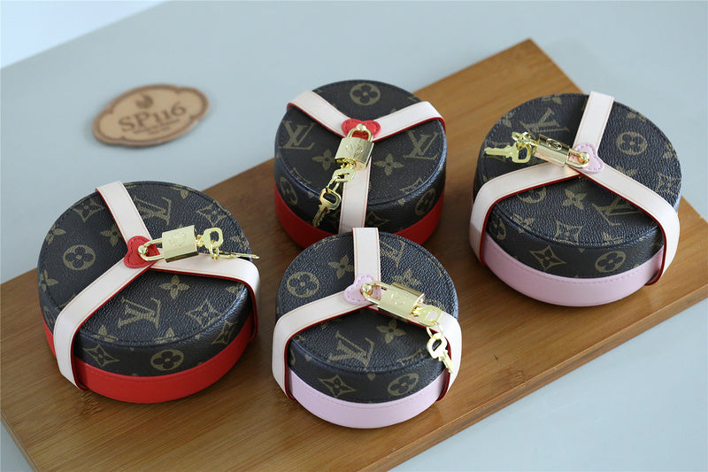 Fan Fashion Lu-Vi bags - 9355