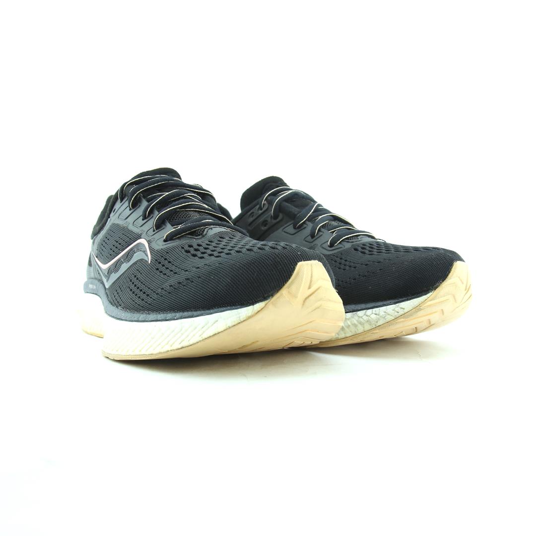 SAUCONY HURRICANE 23