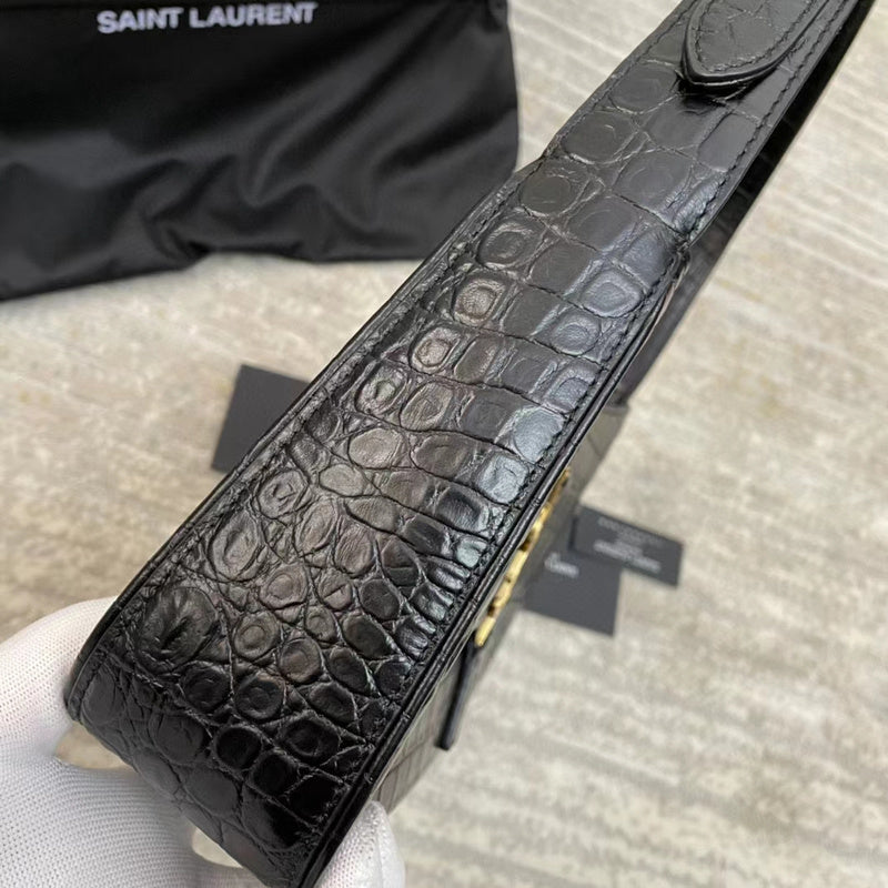 Amelia - YSL Bag - 3817
