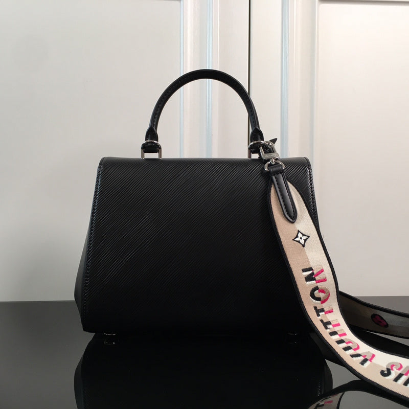 Fan Fashion Lu-Vi bags - 17103