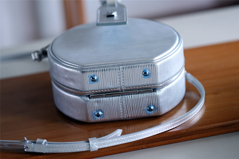 Fan Fashion Lu-Vi bags - 8328